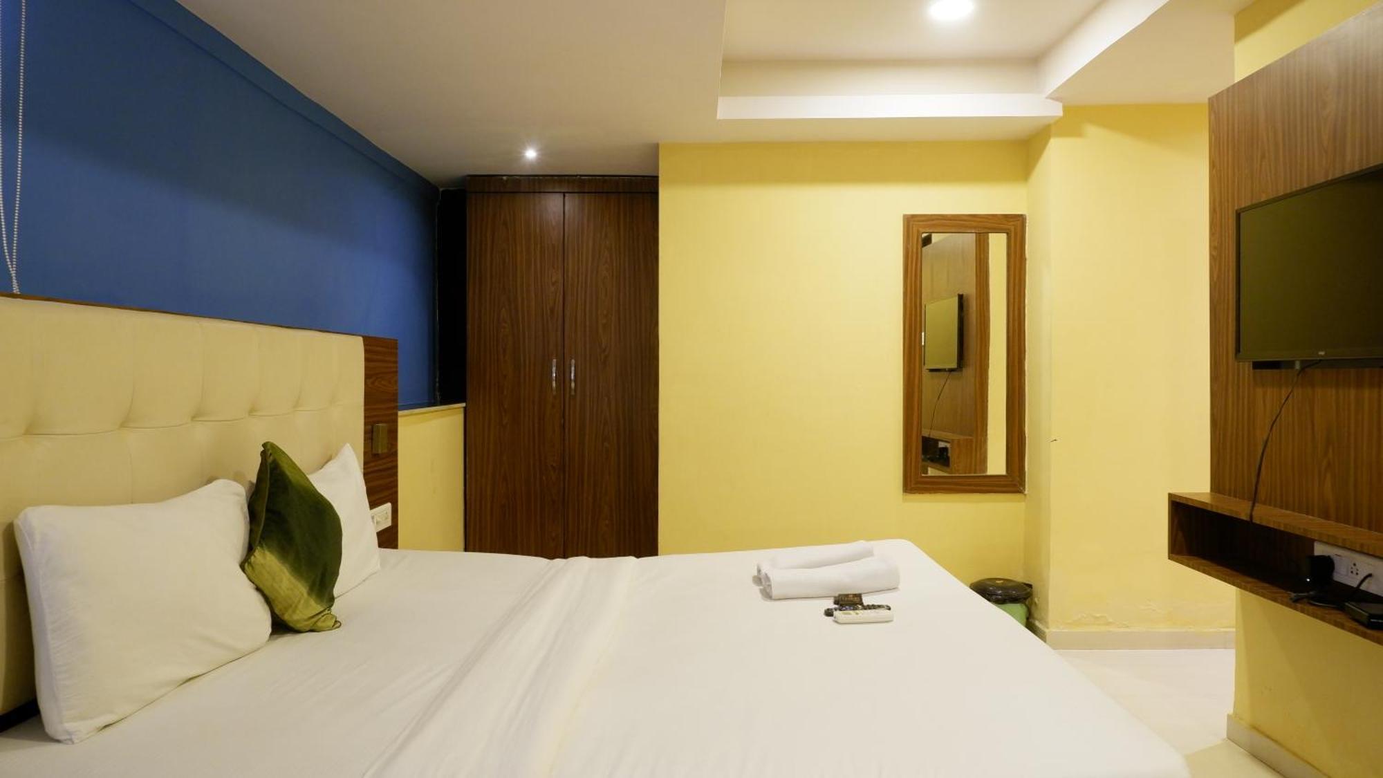 Hotel Artusinn Midc Andheri East Bombaim Exterior foto